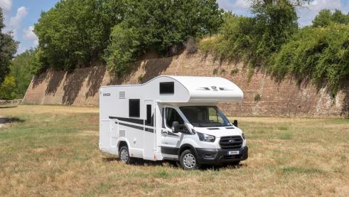 <img src="images/campervermietung.jpg" alt="Unsere Flotte von Campervans zur Miete in der Schweiz">