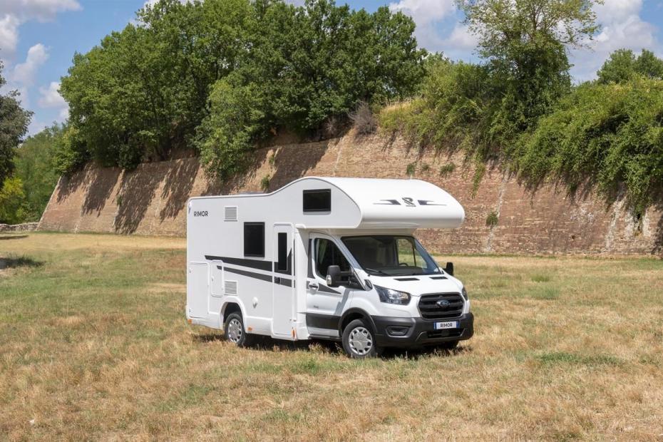 "ROBERT" Querbett, Alkoven 5.95M Länge 4PRS