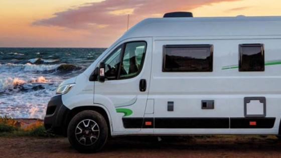"Selina" mit Längsbett - Wlan und TV, Markise, Fahrradträger Solaranlage